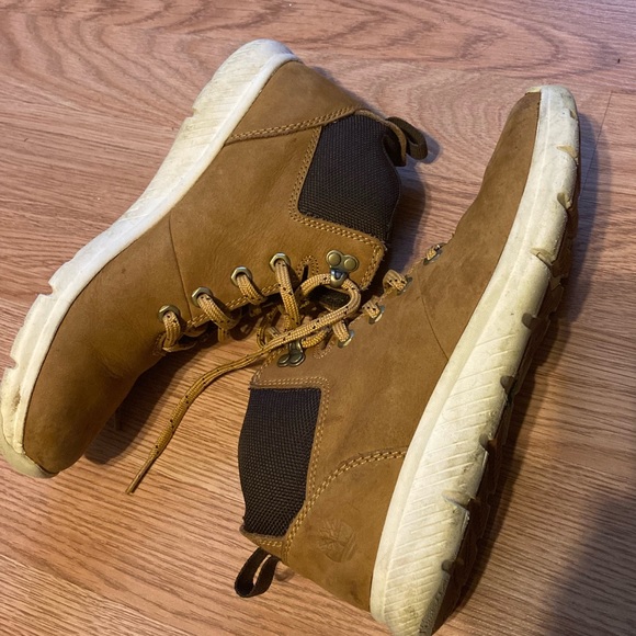 Timberland - Picture 4 of 5